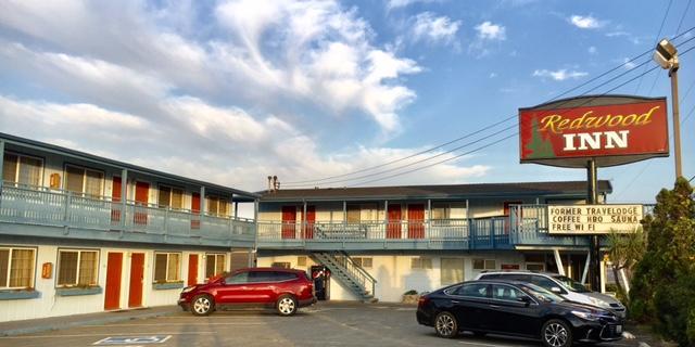 Redwood Inn Кресънт Сити Екстериор снимка