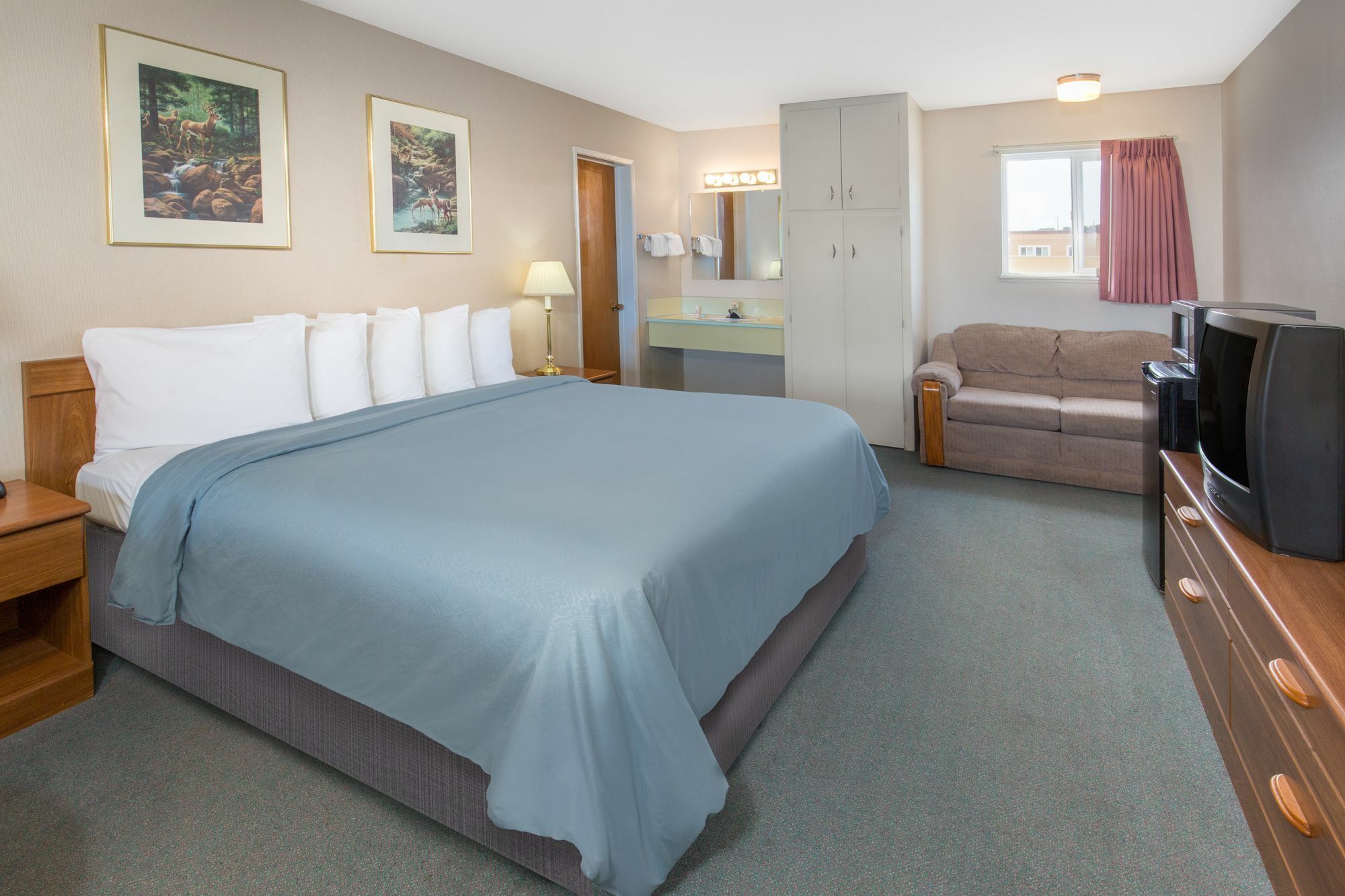 Redwood Inn Кресънт Сити Екстериор снимка